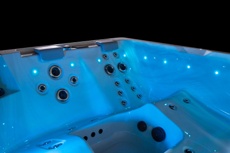 Гидромассажный спа бассейн NordicSpa Liv (Лив)